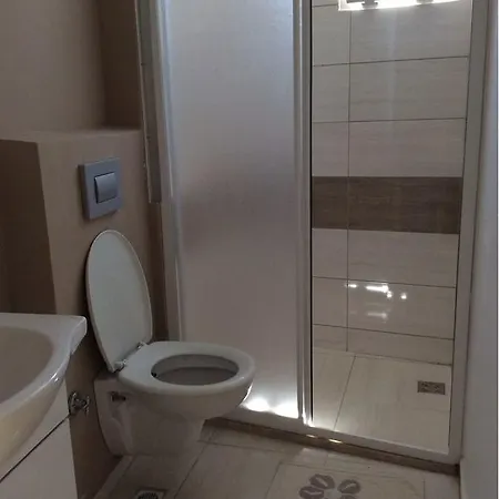Bitez Lovely Small House With A Balcony And Garden Casa vacanze Bodrum